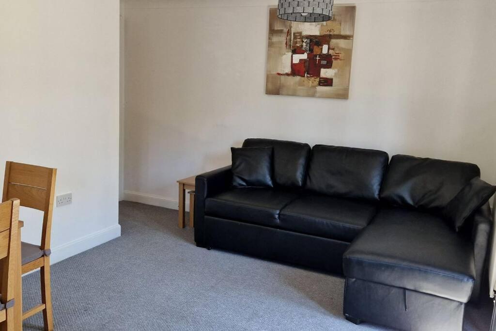 Greenhithe Cosy Apartment, Netflix And Sport Channels Ngoại thất bức ảnh